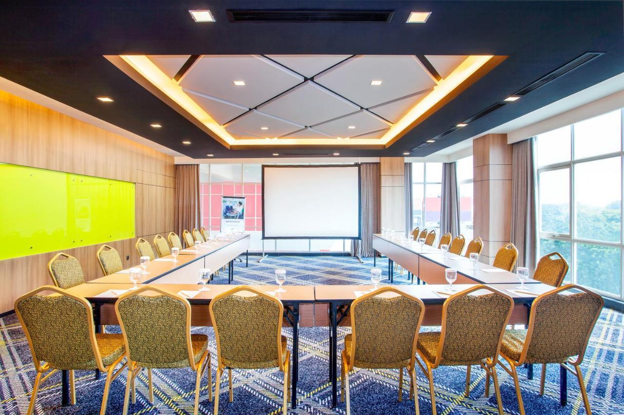 Hotel Ibis Styles Bekasi Jatibening Exteriér fotografie